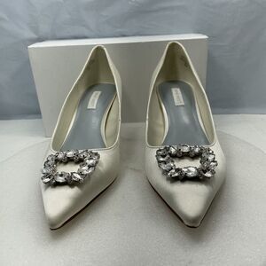 Nine West Avolon Bridal Pointy Toe Embellished Pumps, White, Size 8.5M Item#387